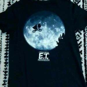 A vintage E.T shirt